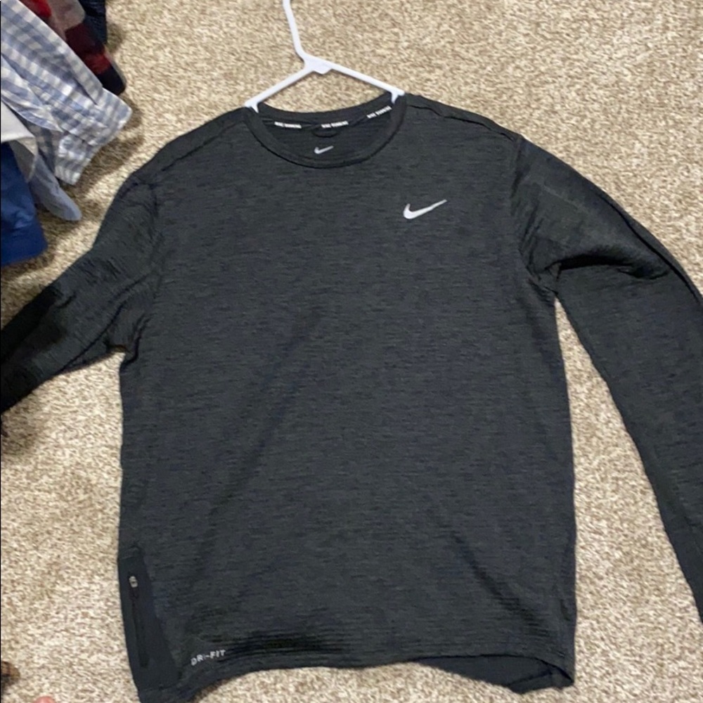 Large Nike Men’s black Long Sleeve running T-shirt